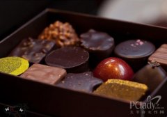 多吃黑巧克力 可预防心脏病！